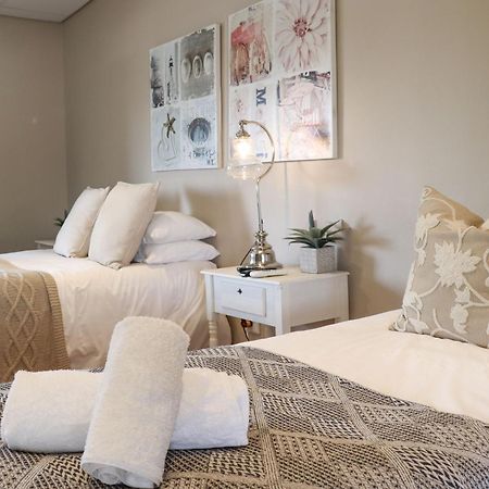 Boutique Guesthouse Mariental Esterno foto