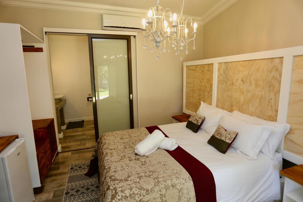 Boutique Guesthouse Mariental Esterno foto