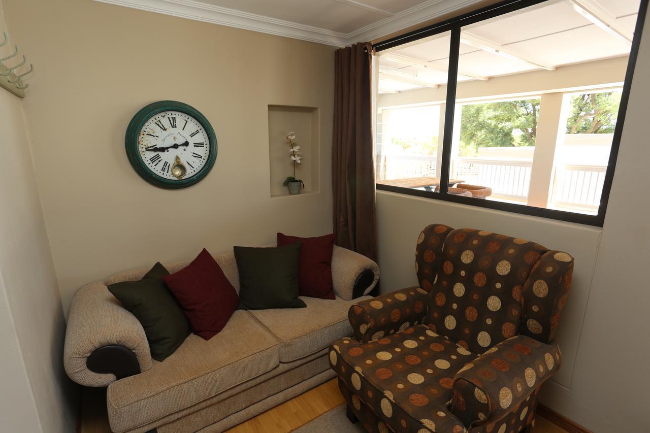 Boutique Guesthouse Mariental Esterno foto