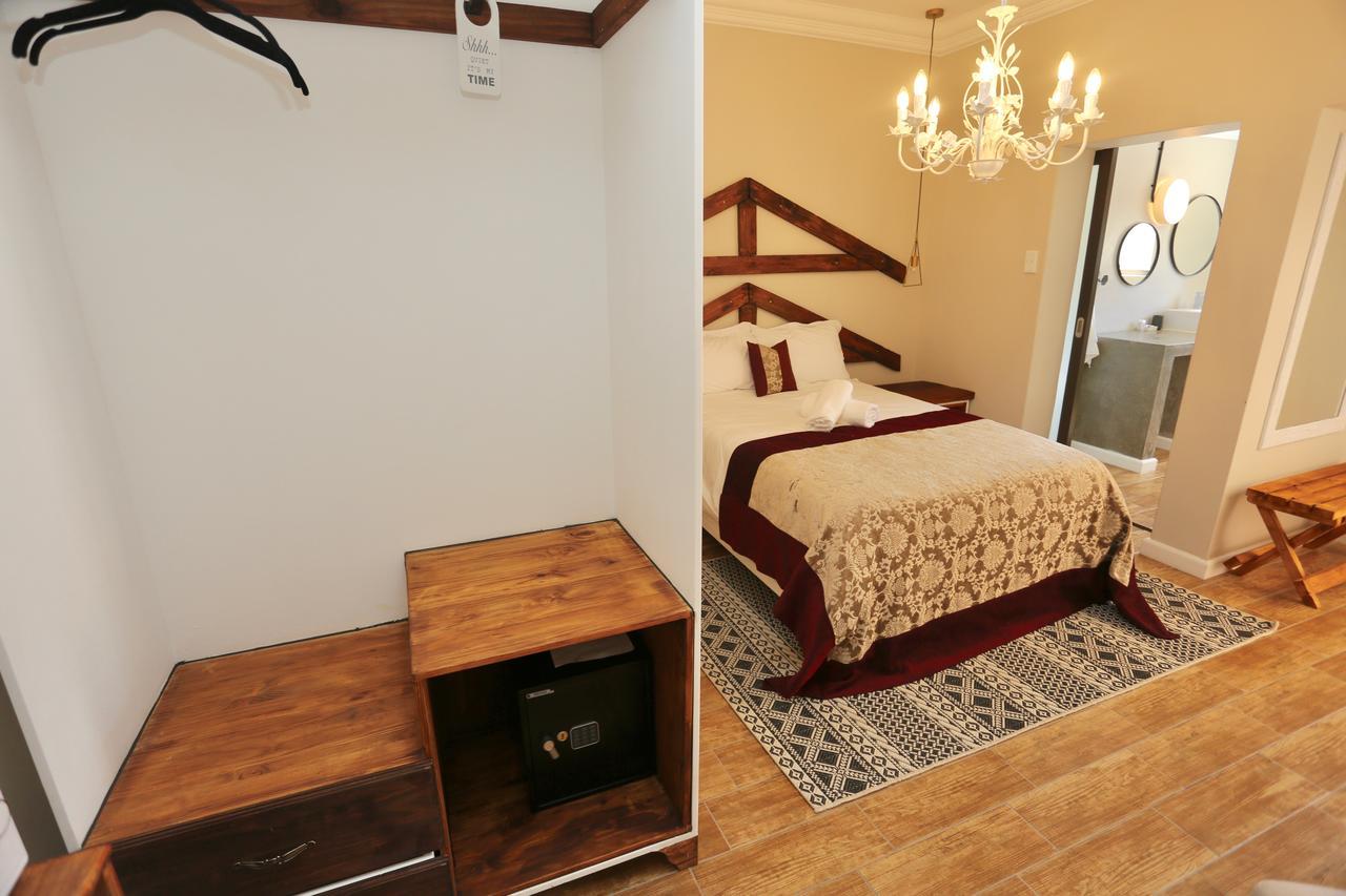 Boutique Guesthouse Mariental Esterno foto