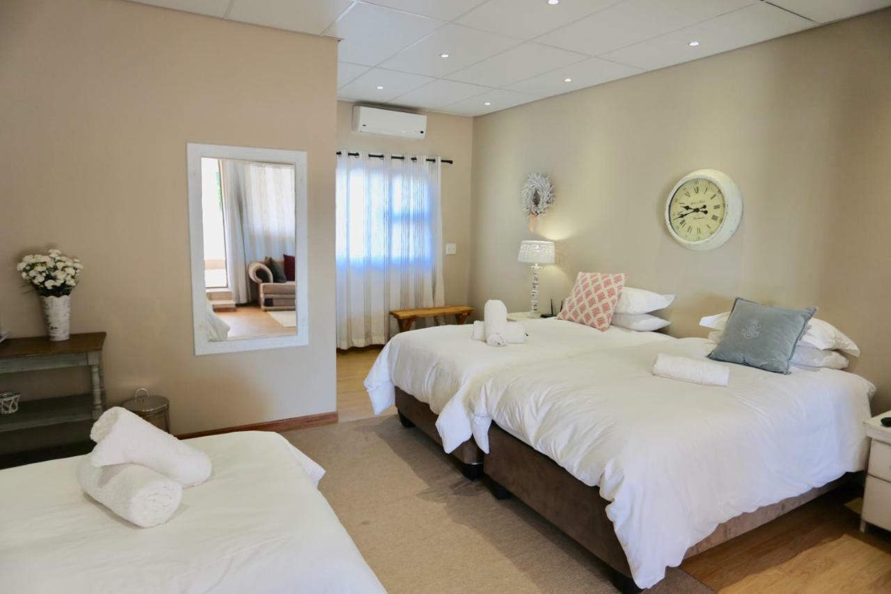 Boutique Guesthouse Mariental Esterno foto