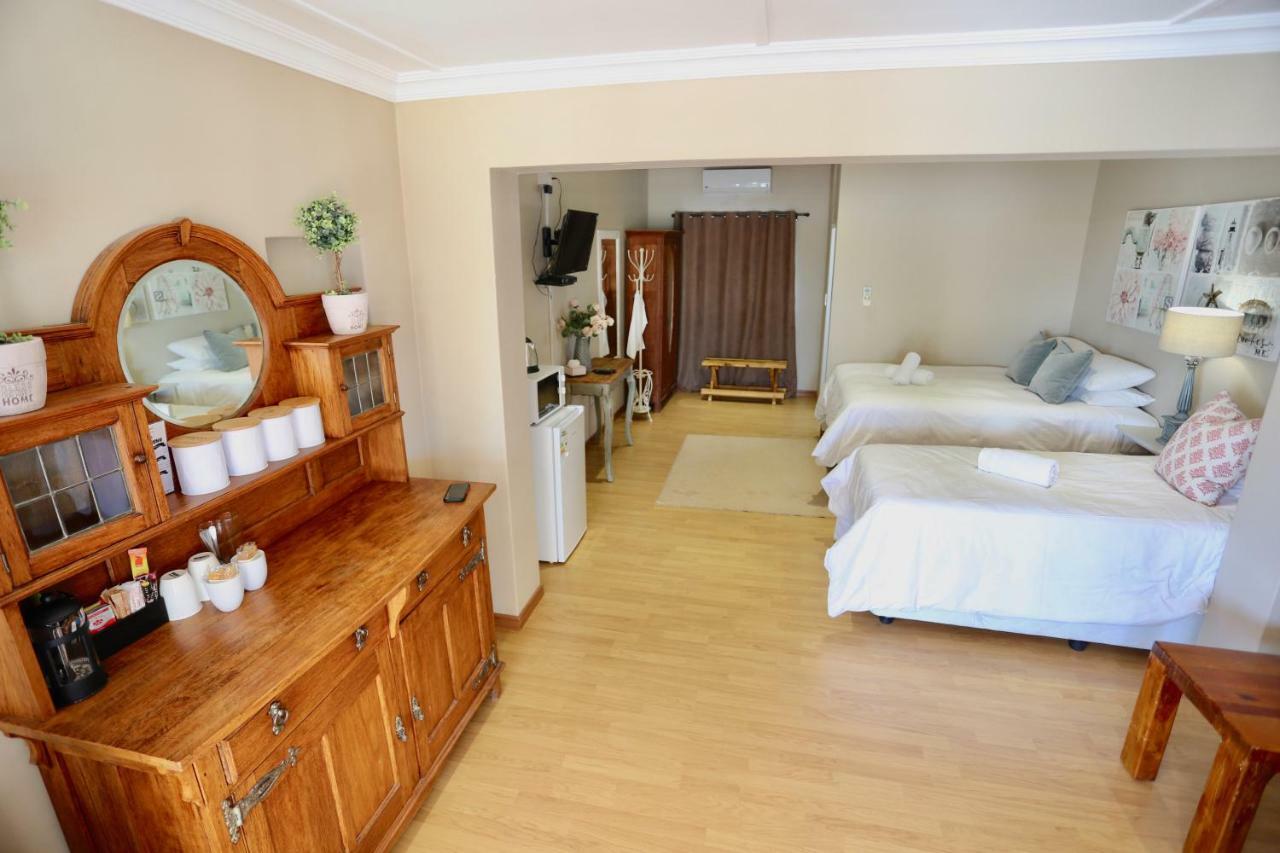 Boutique Guesthouse Mariental Esterno foto