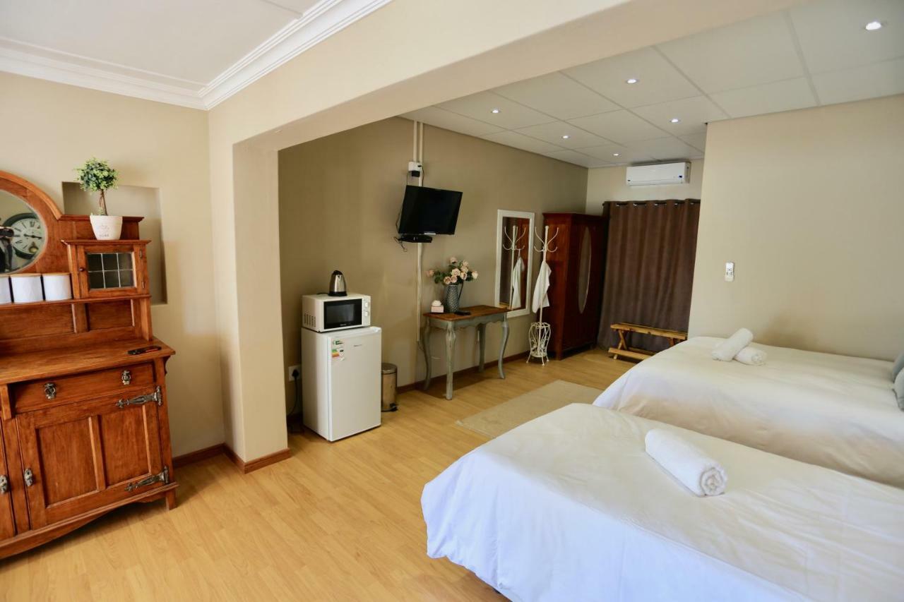Boutique Guesthouse Mariental Esterno foto